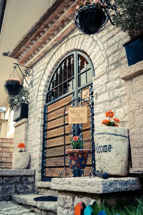 Hotel Domino Gjirokastër Exterior foto