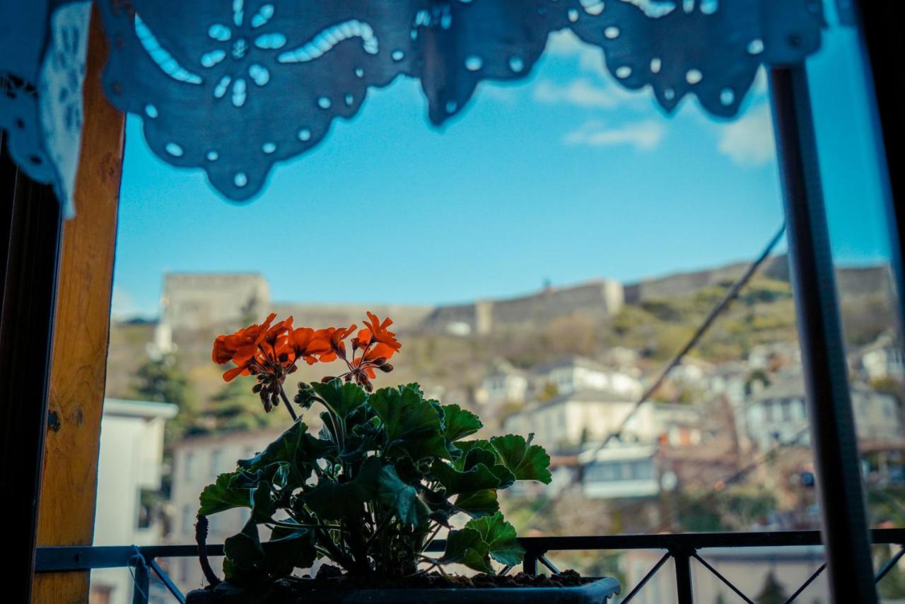 Hotel Domino Gjirokastër Exterior foto