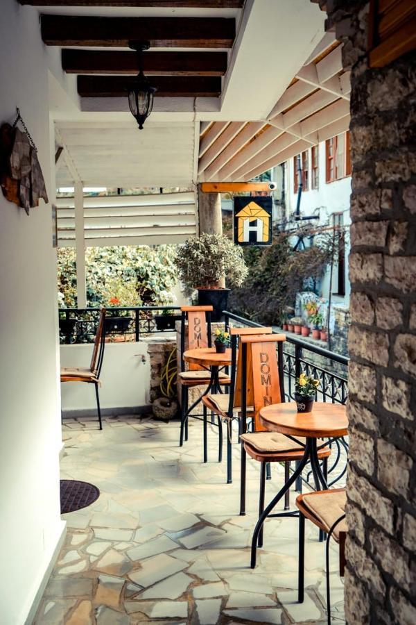 Hotel Domino Gjirokastër Exterior foto